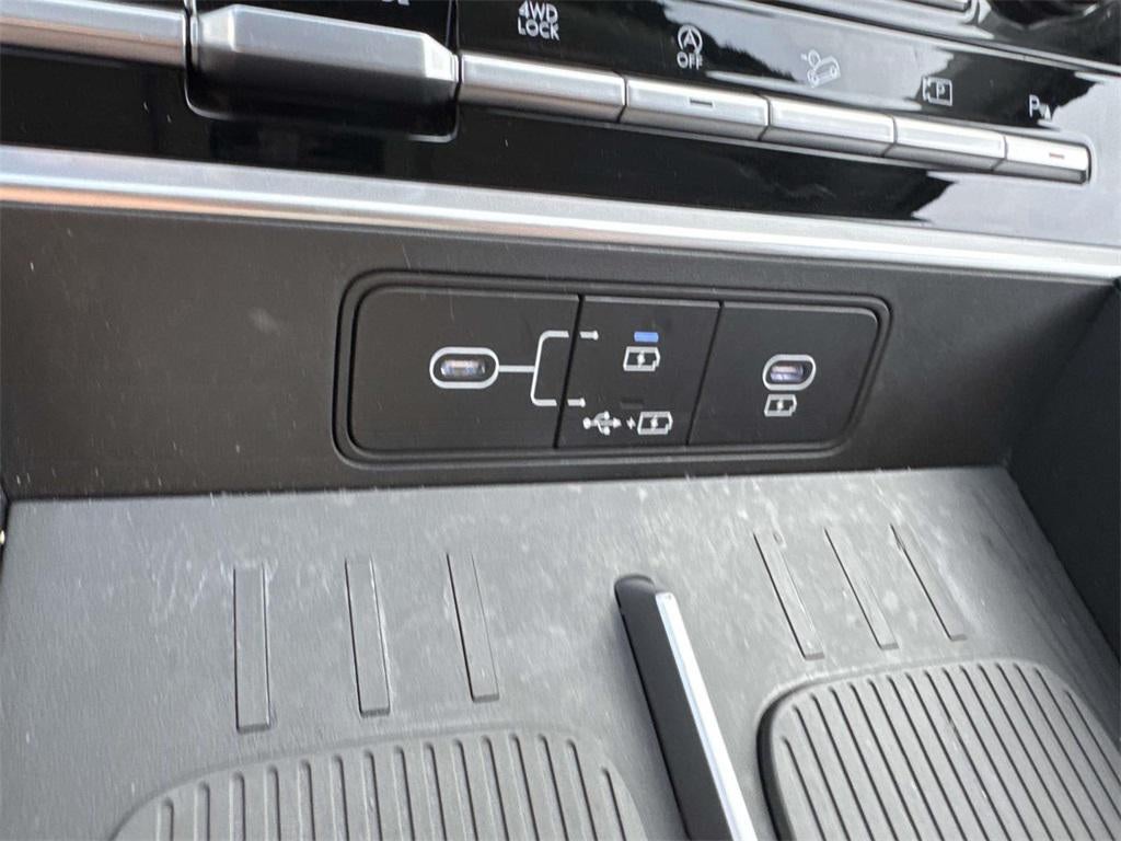 2025 Hyundai Santa Fe SE