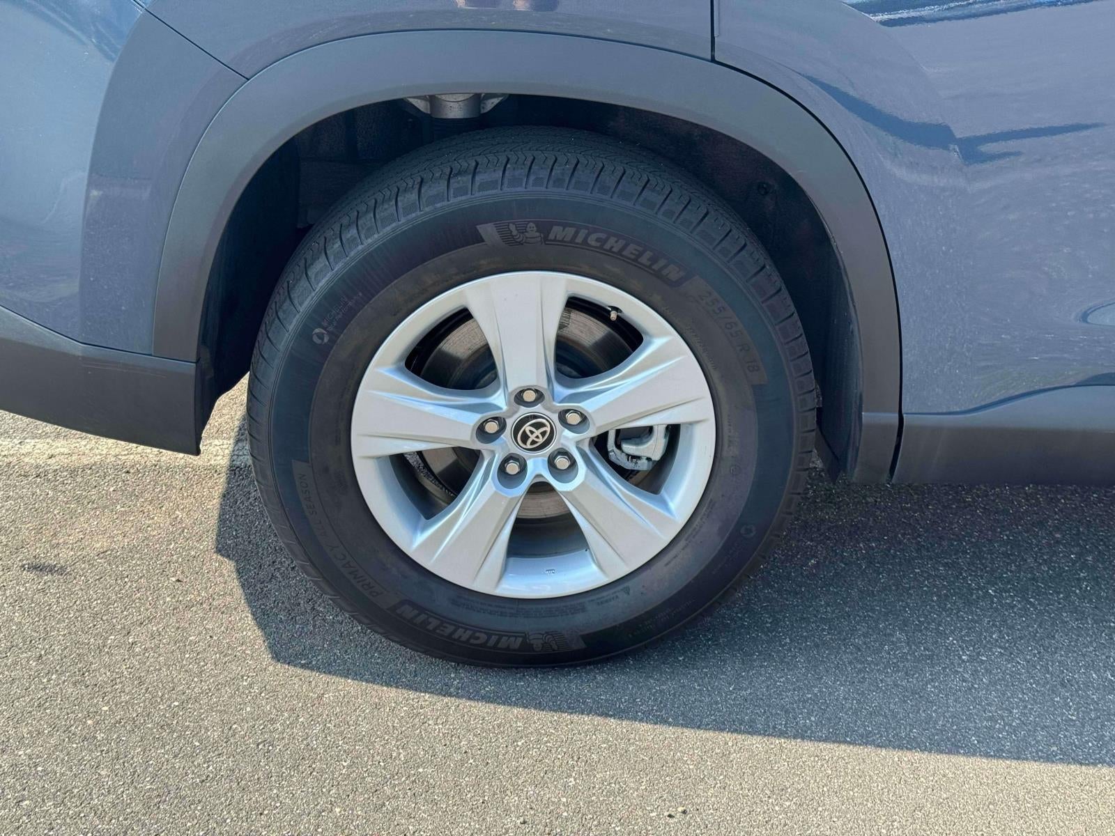 2025 Toyota Grand Highlander LE