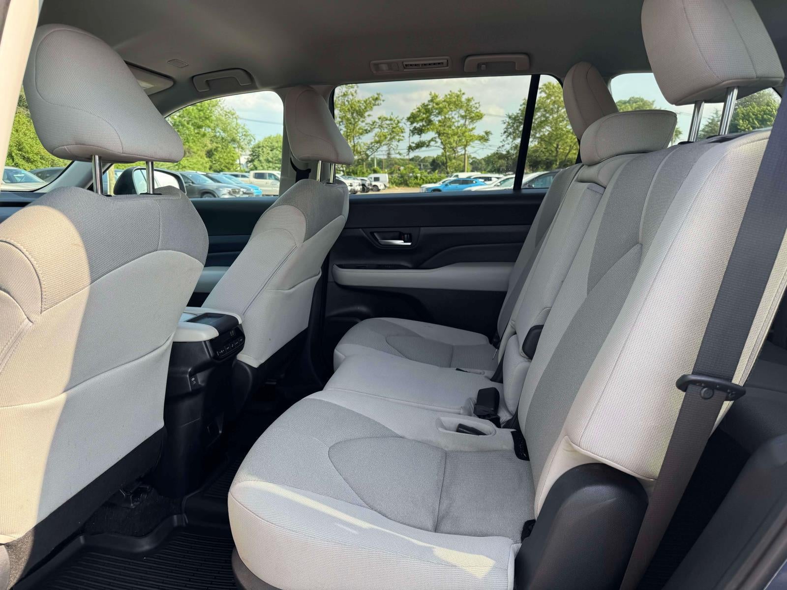 2025 Toyota Grand Highlander LE