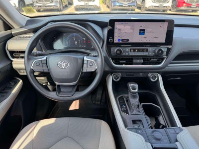 2025 Toyota Grand Highlander LE