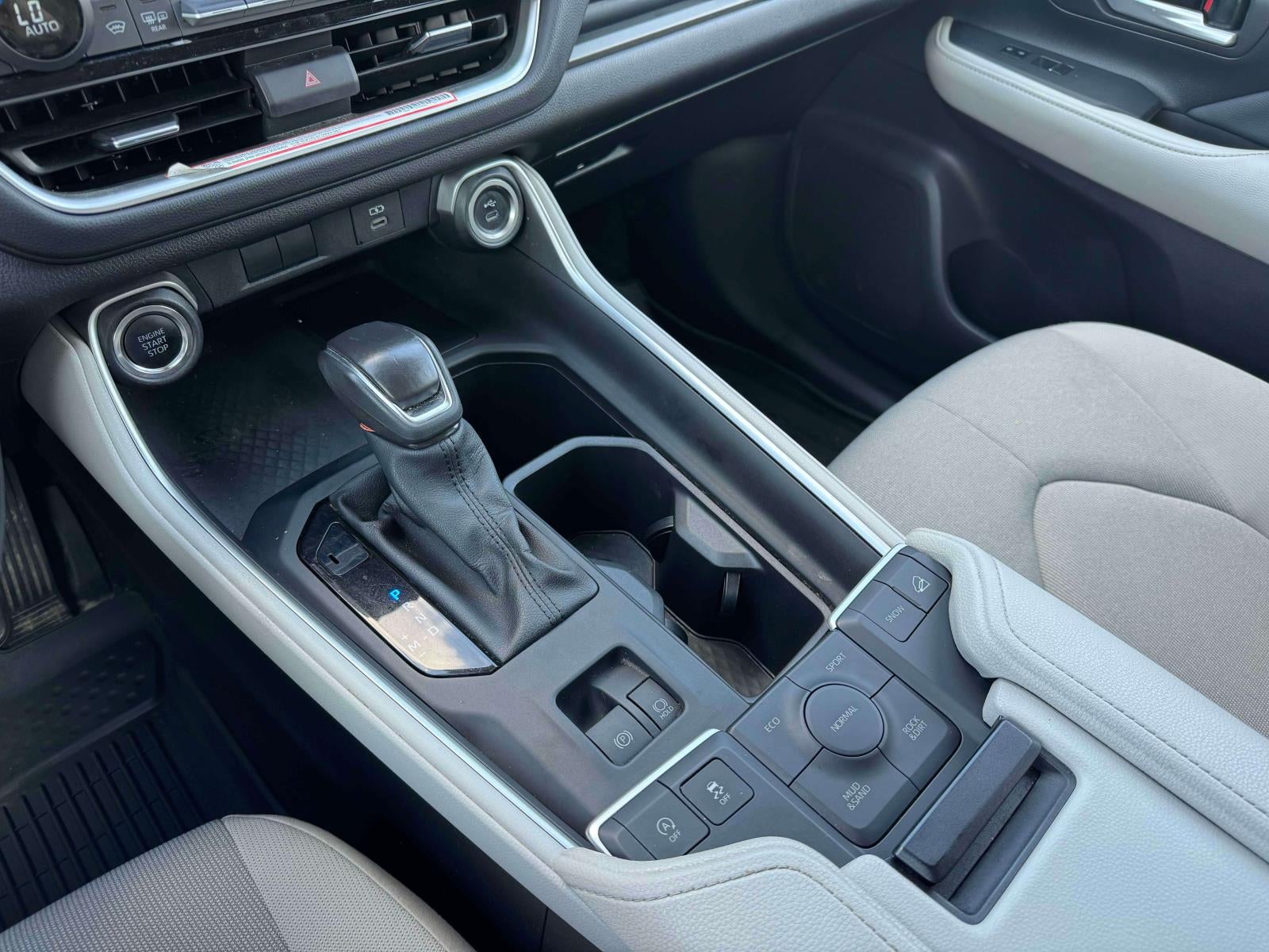2025 Toyota Grand Highlander LE