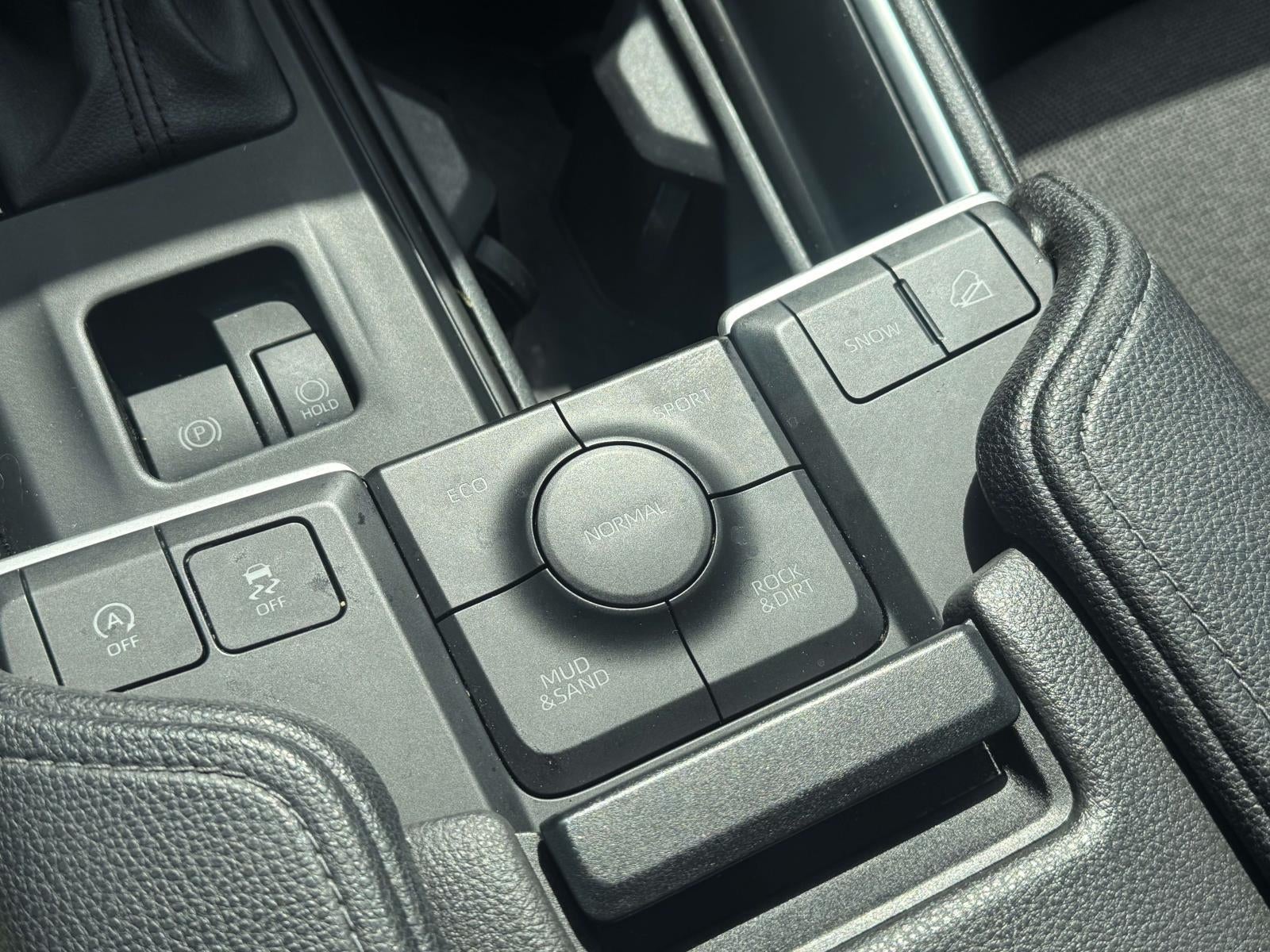 2025 Toyota Grand Highlander LE