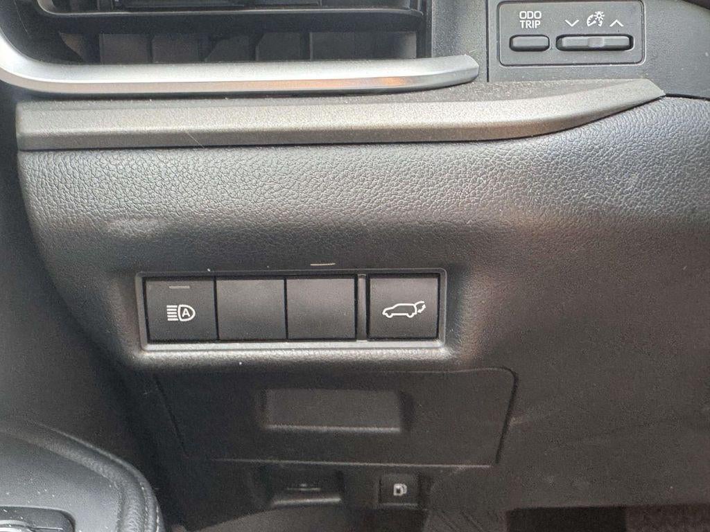 2025 Toyota Grand Highlander LE