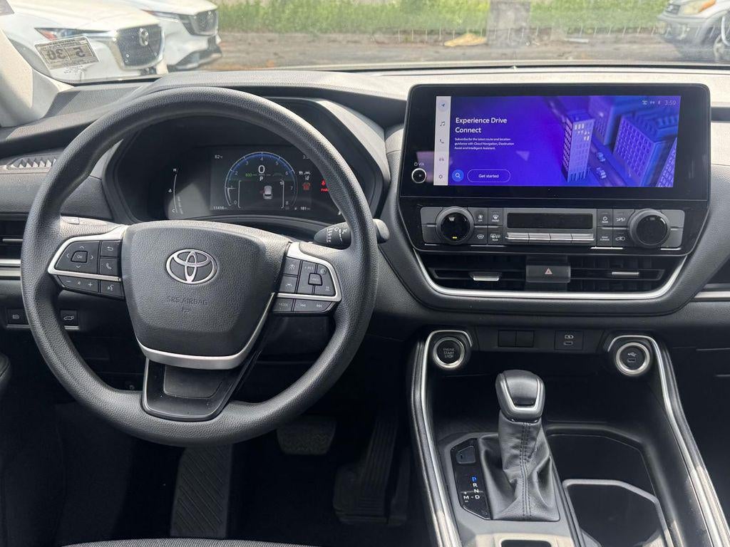 2025 Toyota Grand Highlander LE