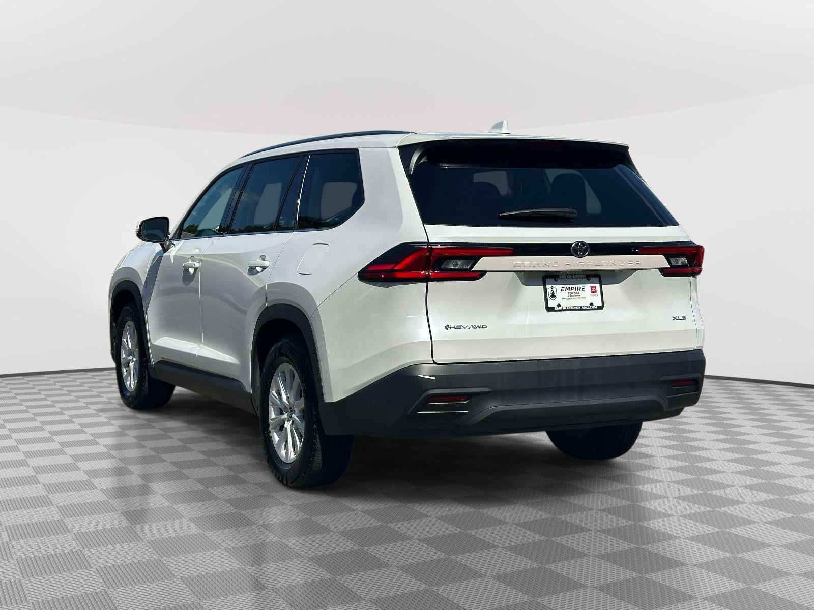 2025 Toyota Grand Highlander Hybrid XLE