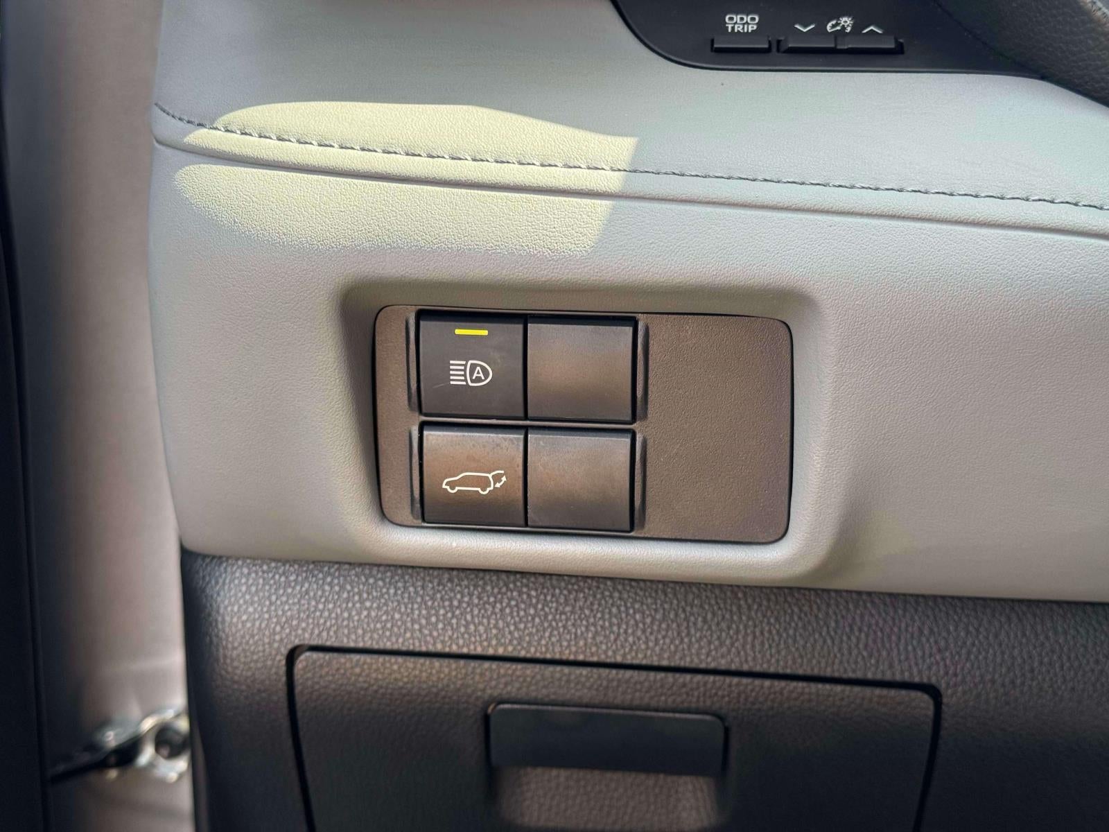 2022 Toyota Highlander Hybrid LE