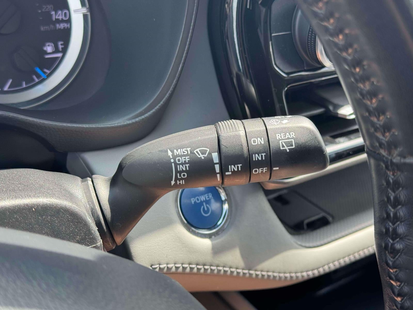 2022 Toyota Highlander Hybrid LE