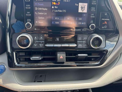 2022 Toyota Highlander Hybrid LE