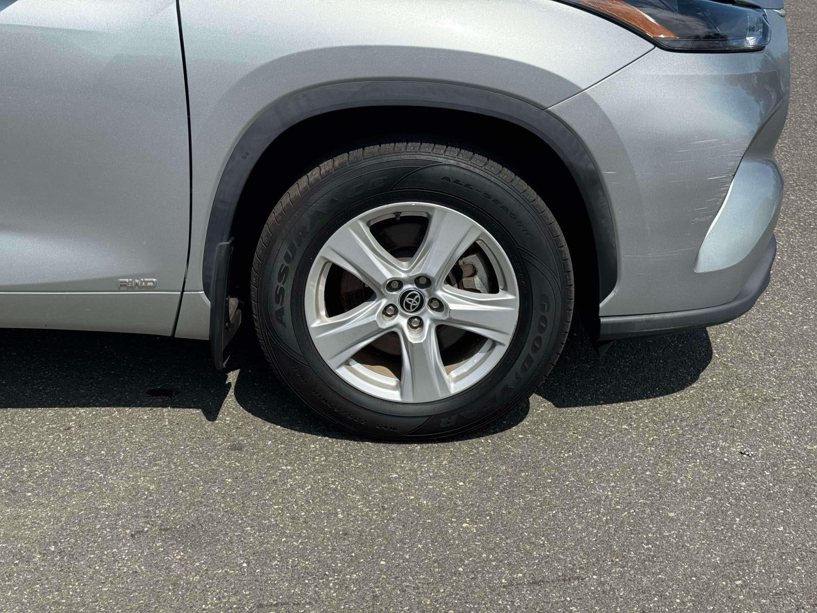 2022 Toyota Highlander Hybrid LE