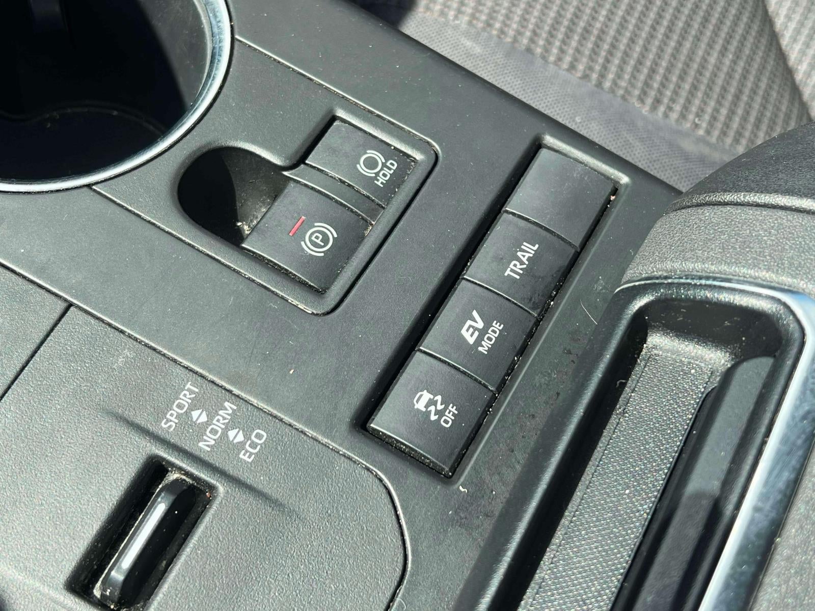 2022 Toyota Highlander Hybrid LE