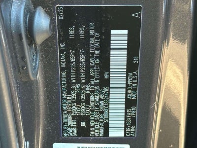 2025 Toyota Sienna LE