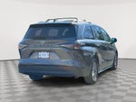 2025 Toyota Sienna LE