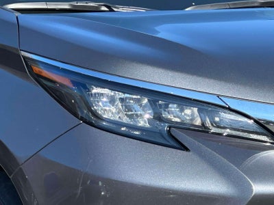 2025 Toyota Sienna LE