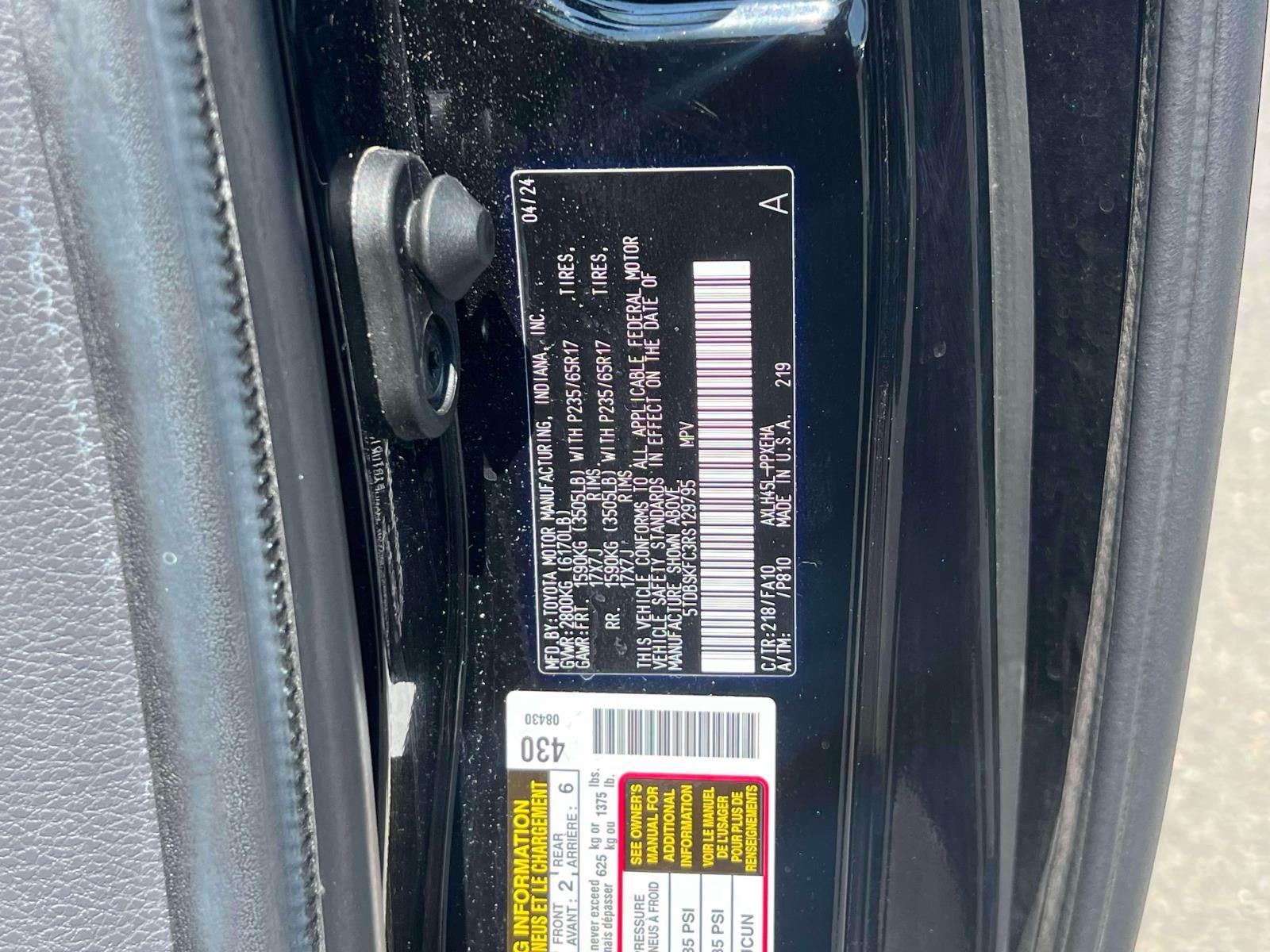 2024 Toyota Sienna LE