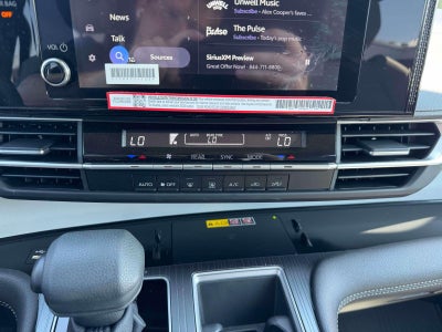 2025 Toyota Sienna LE