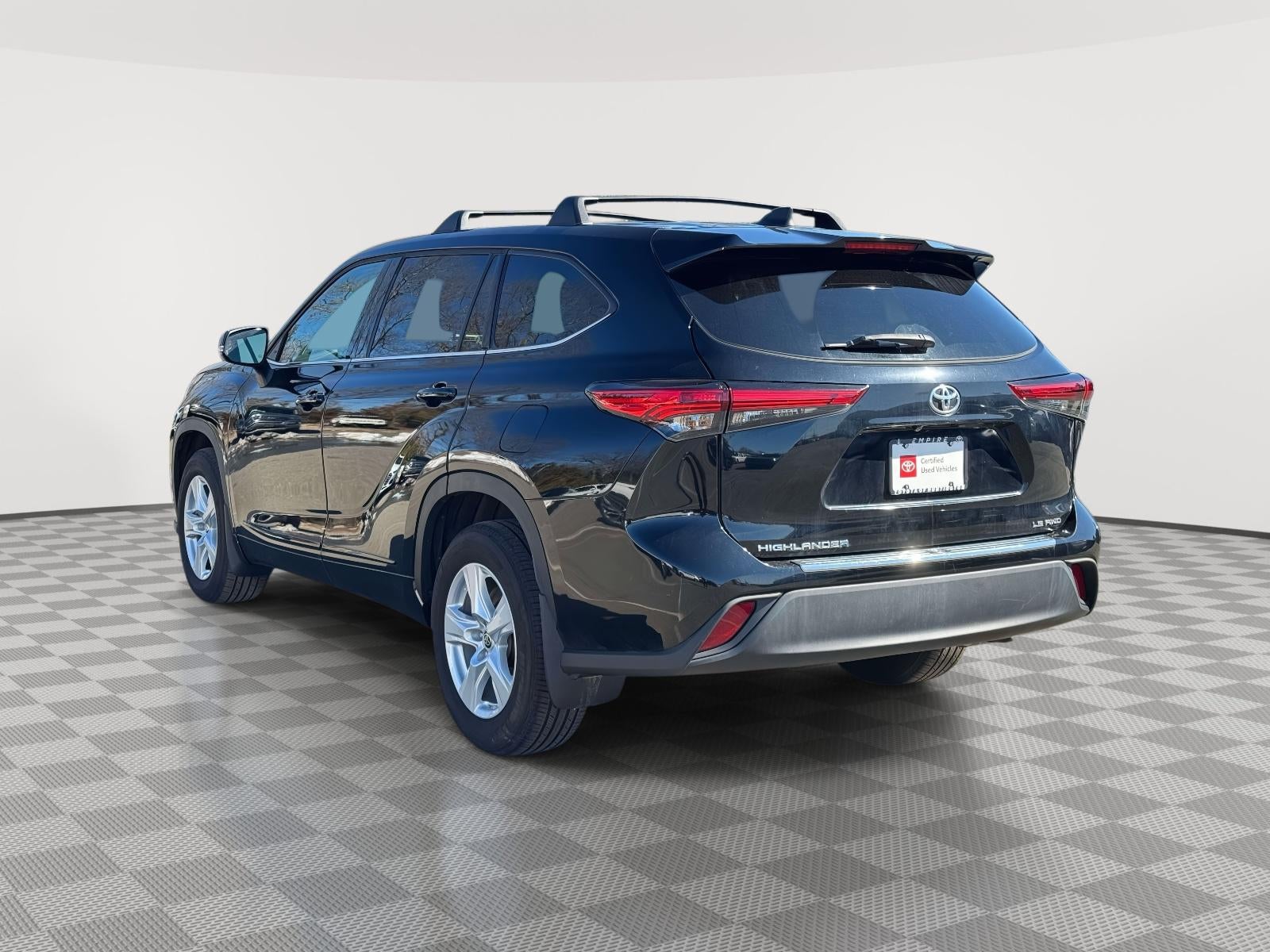 2022 Toyota Highlander LE