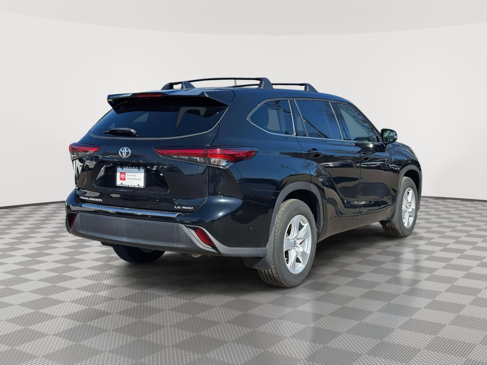 2022 Toyota Highlander LE