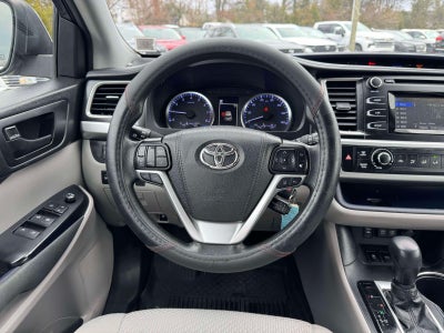 2019 Toyota Highlander LE