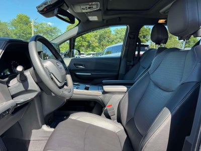 2024 Toyota Sienna Woodland Edition