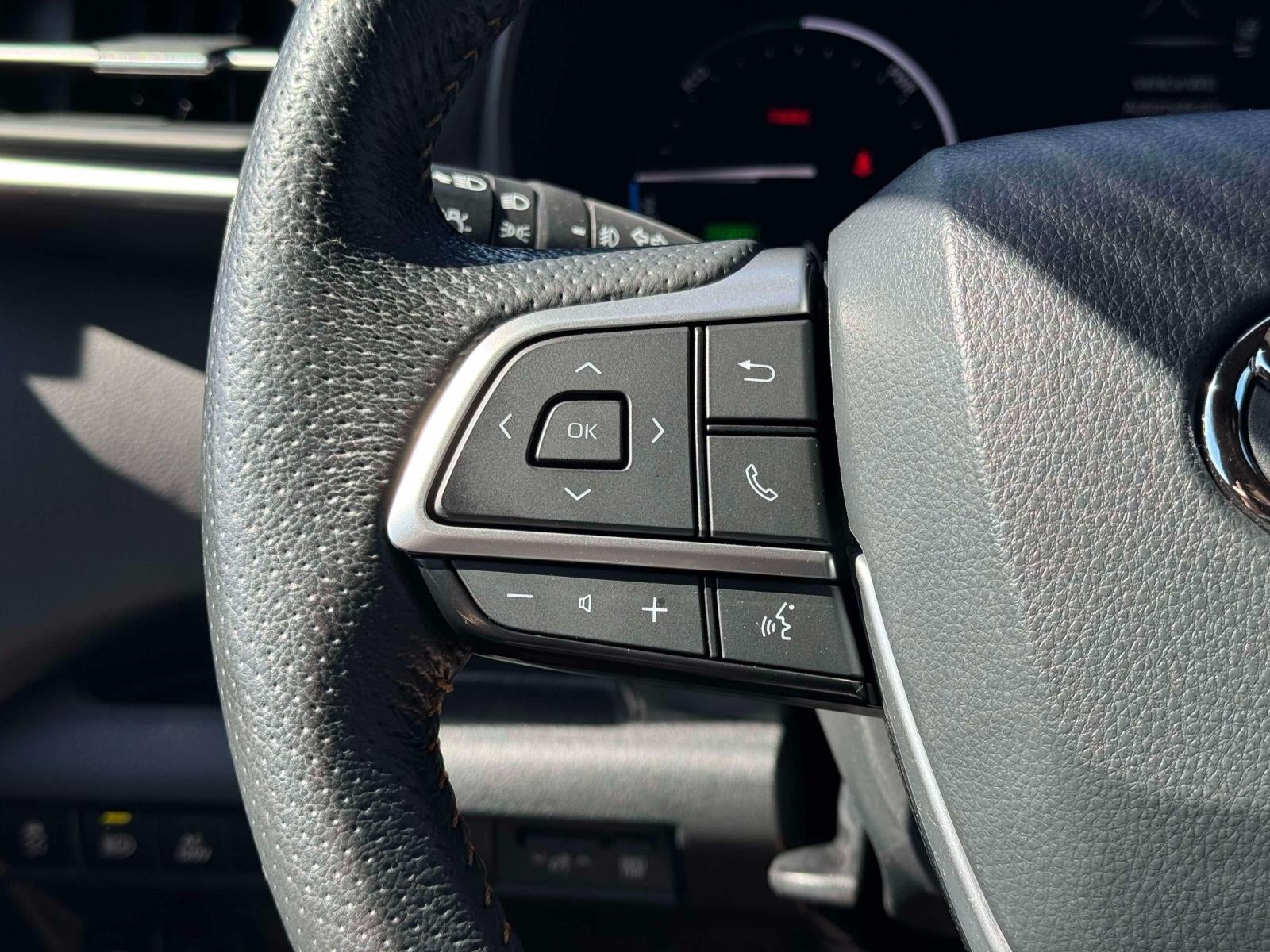2024 Toyota Sienna Woodland Edition
