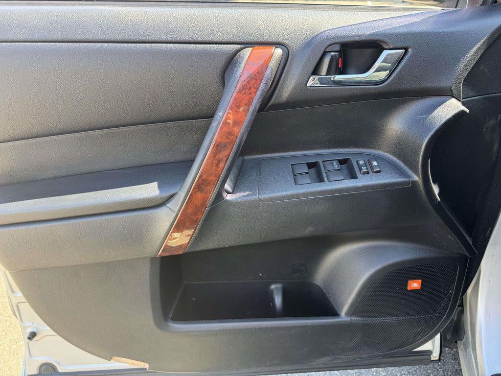 2011 Toyota Highlander Limited V6