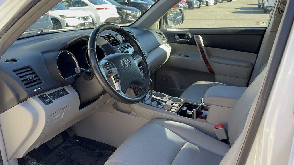 2013 Toyota Highlander Limited V6