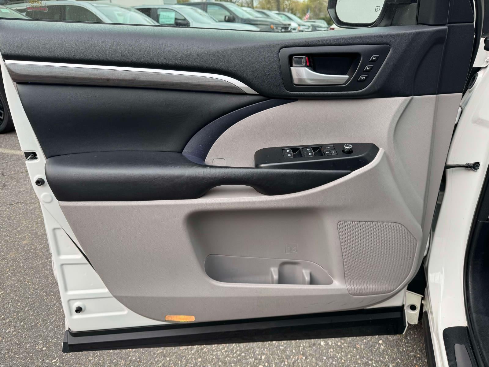 2017 Toyota Highlander Limited