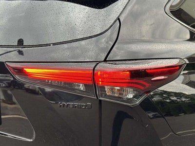 2024 Toyota Highlander Hybrid Platinum