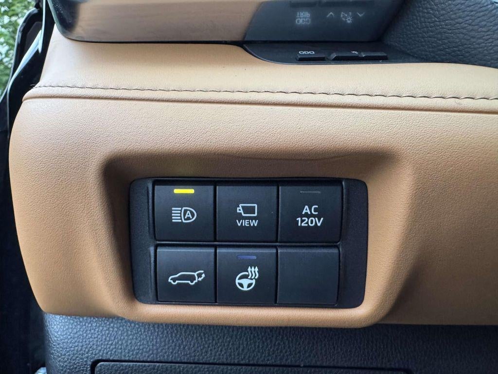 2024 Toyota Highlander Hybrid Platinum