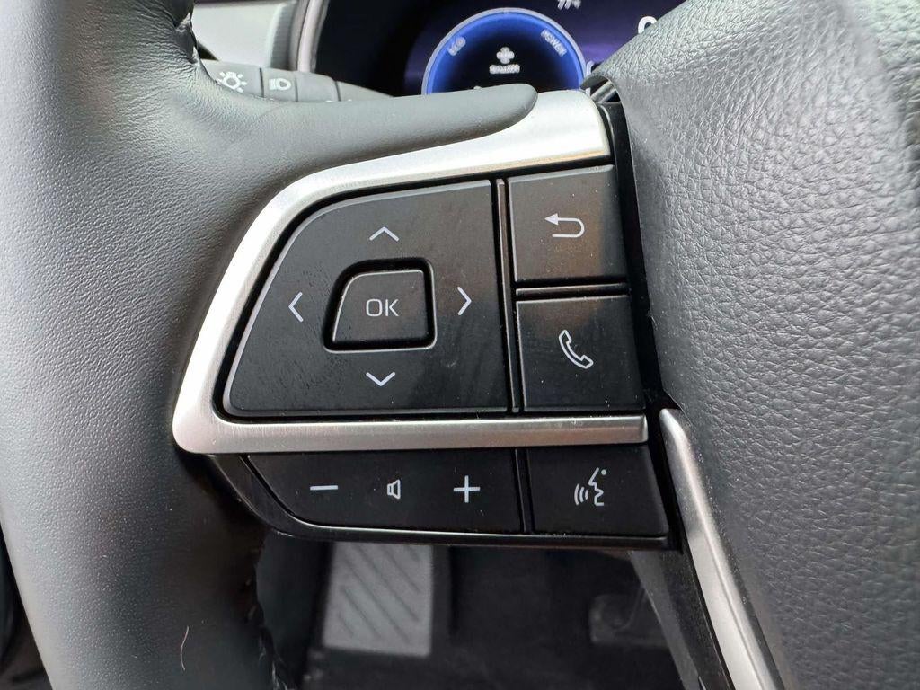 2024 Toyota Highlander Hybrid Platinum