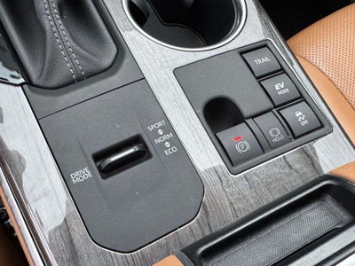 2024 Toyota Highlander Hybrid Platinum