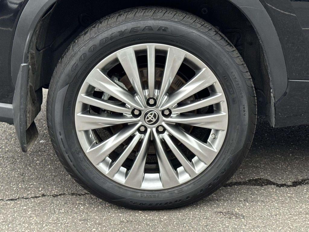 2024 Toyota Highlander Hybrid Platinum