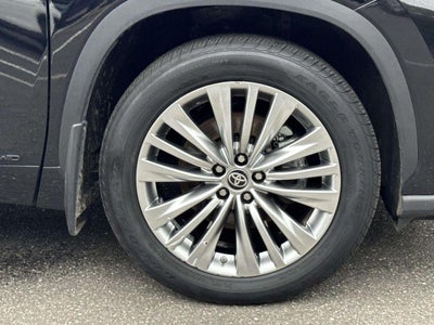 2024 Toyota Highlander Hybrid Platinum