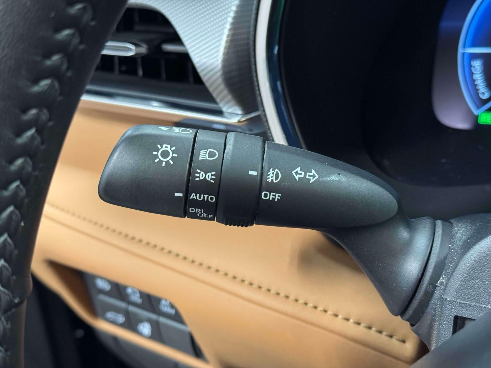 2025 Toyota Highlander Hybrid Platinum