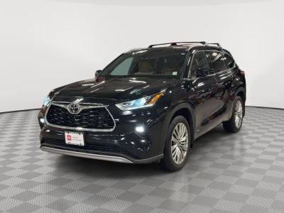 2025 Toyota Highlander Hybrid Platinum