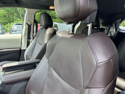 2024 Toyota Sienna Platinum
