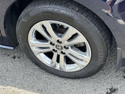 2024 Toyota Sienna Platinum
