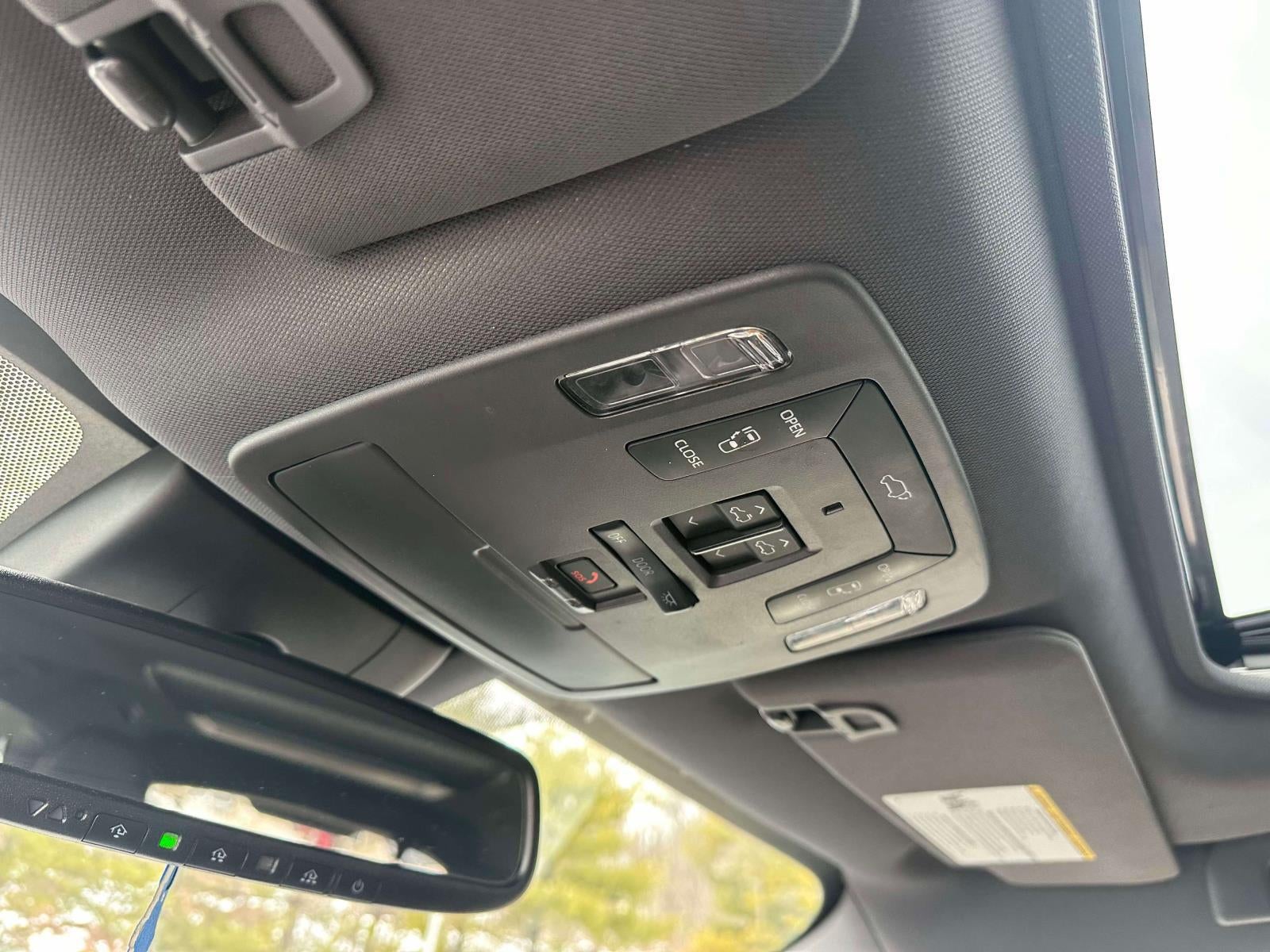 2022 Toyota Sienna Platinum