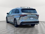 2025 Toyota Sienna Platinum