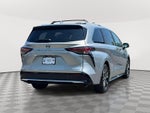 2025 Toyota Sienna Platinum