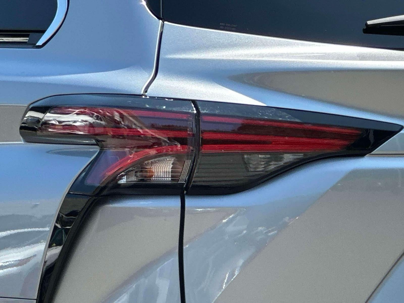 2025 Toyota Sienna Platinum