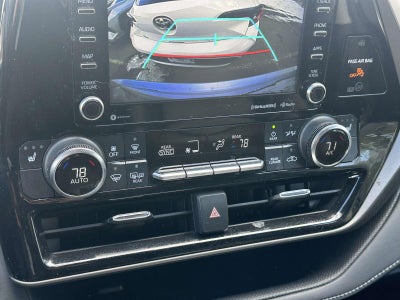 2022 Toyota Highlander Hybrid XLE