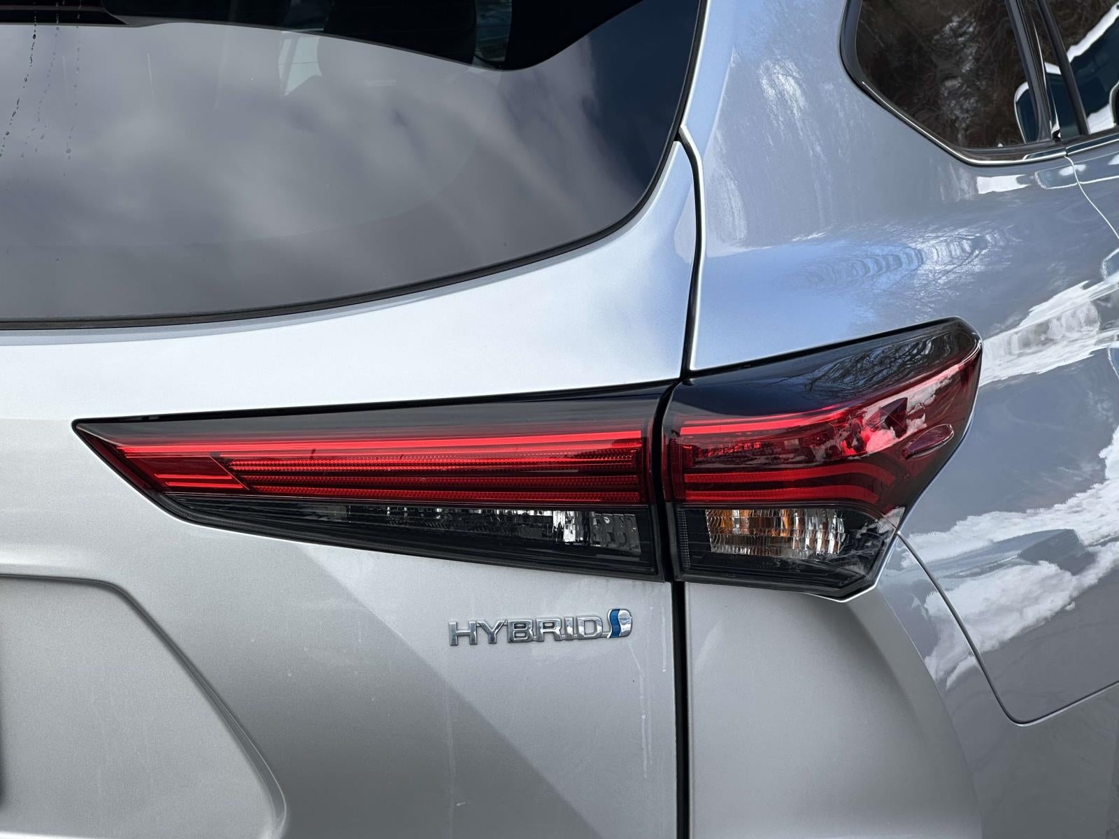 2022 Toyota Highlander Hybrid XLE