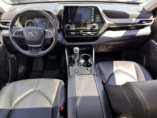 2022 Toyota Highlander Hybrid XLE