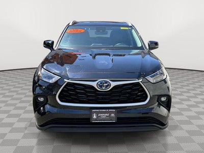 2022 Toyota Highlander Hybrid XLE