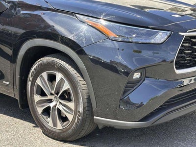 2022 Toyota Highlander Hybrid XLE