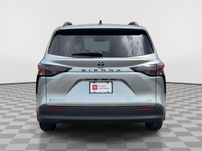 2025 Toyota Sienna XLE