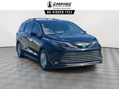 2025 Toyota Sienna XLE
