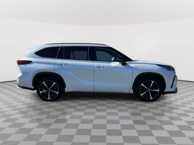 2022 Toyota Highlander XSE