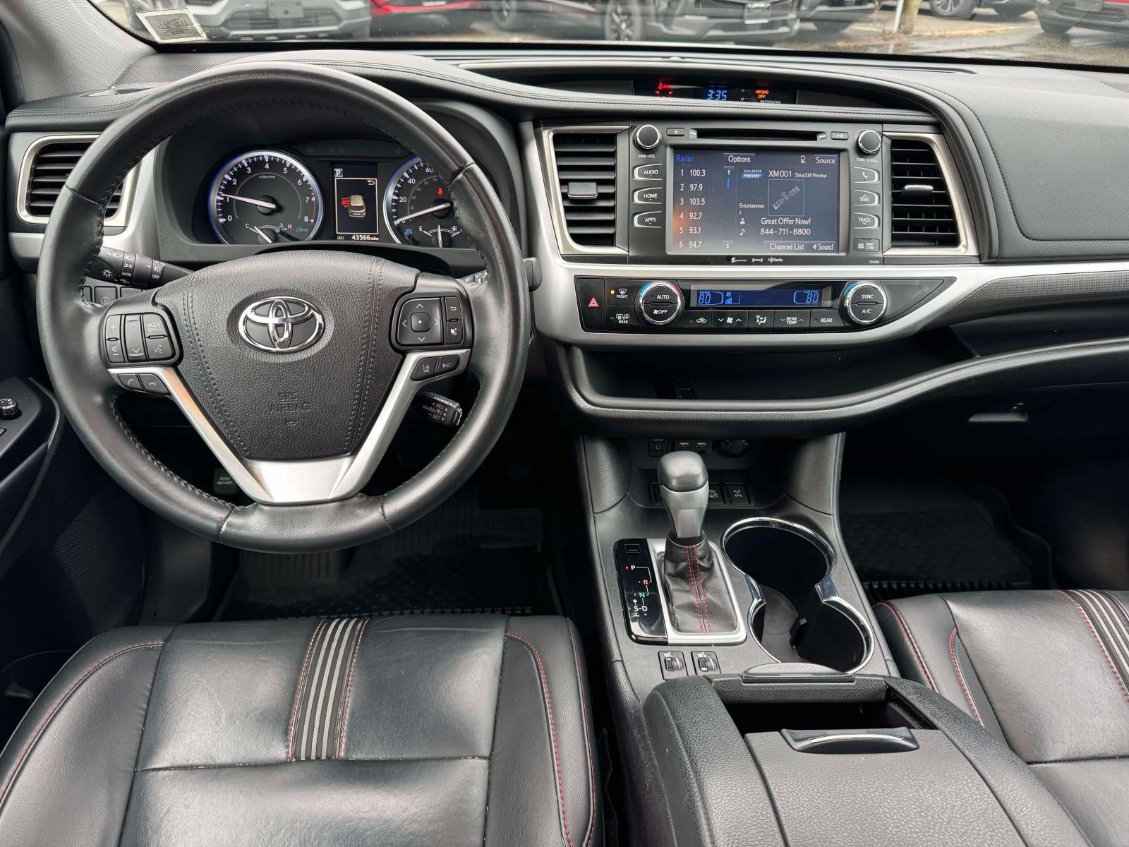 2019 Toyota Highlander SE